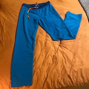 Figs medium blue scrub bottom